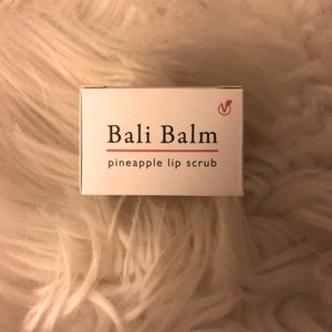 🔴6 for $12🔴Brand new Lip Scrub!